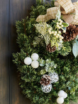 Picadilly Wreath Cranberry Frog