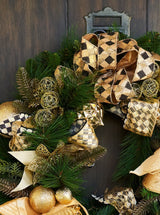 Queensborough Wreath Cranberry Frog