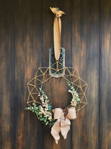 Papillon Wreath Cranberry Frog